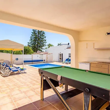 Carvoeiro Sleeps 6 Air Con Wifi *